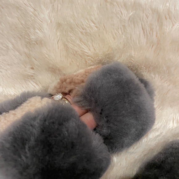 EMU AUSTRALIA FUFFY SLIPPERS - Picture 5 of 14